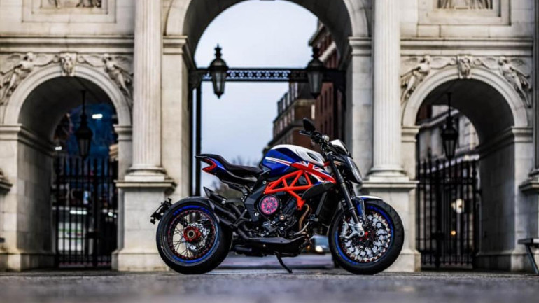 Μια Ιταλίδα στο… Λονδίνο